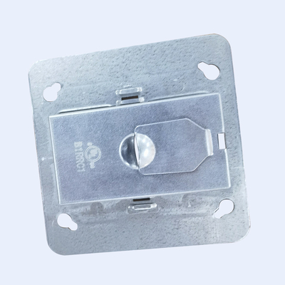 Cina Ruffin Outlet Junction Box Plate Dipasang 1/2&quot; DAN 1&quot; Penutup Kedalaman 1.20mm pemasok
