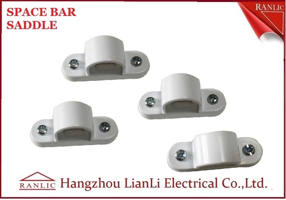 Cina 20mm 25mm Plastic Spacer Bar Saddle PVC Conduit and Fittings untuk Electrical Conduit pemasok